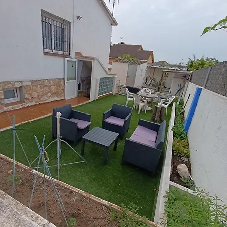 Con Acceso A Piscina Апартаменты